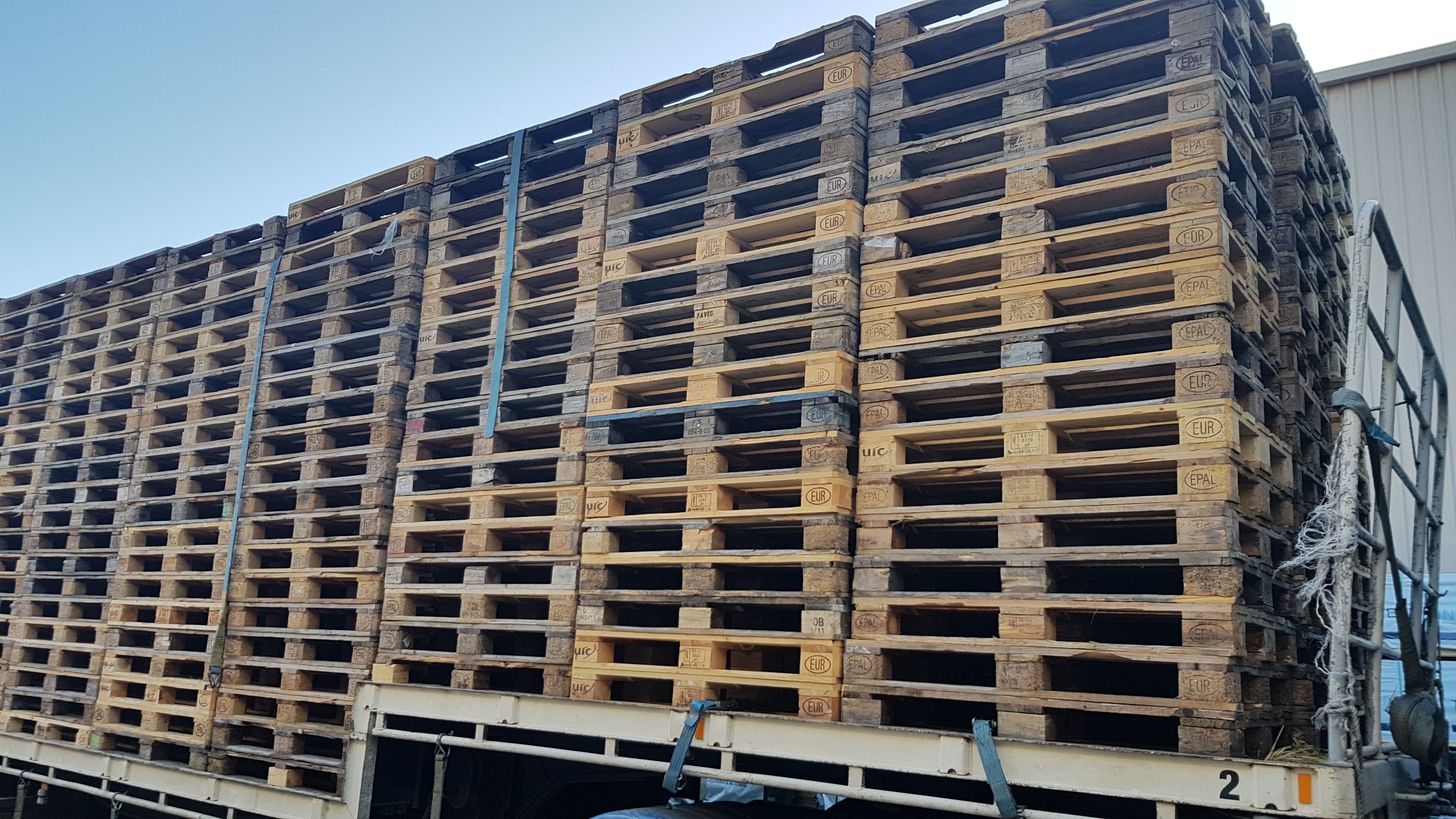 Second Hand Pallets for Sale in Melbourne, Victoria Call Us Now!